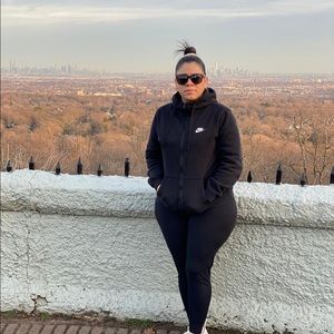 Meet your Posher, Sonia